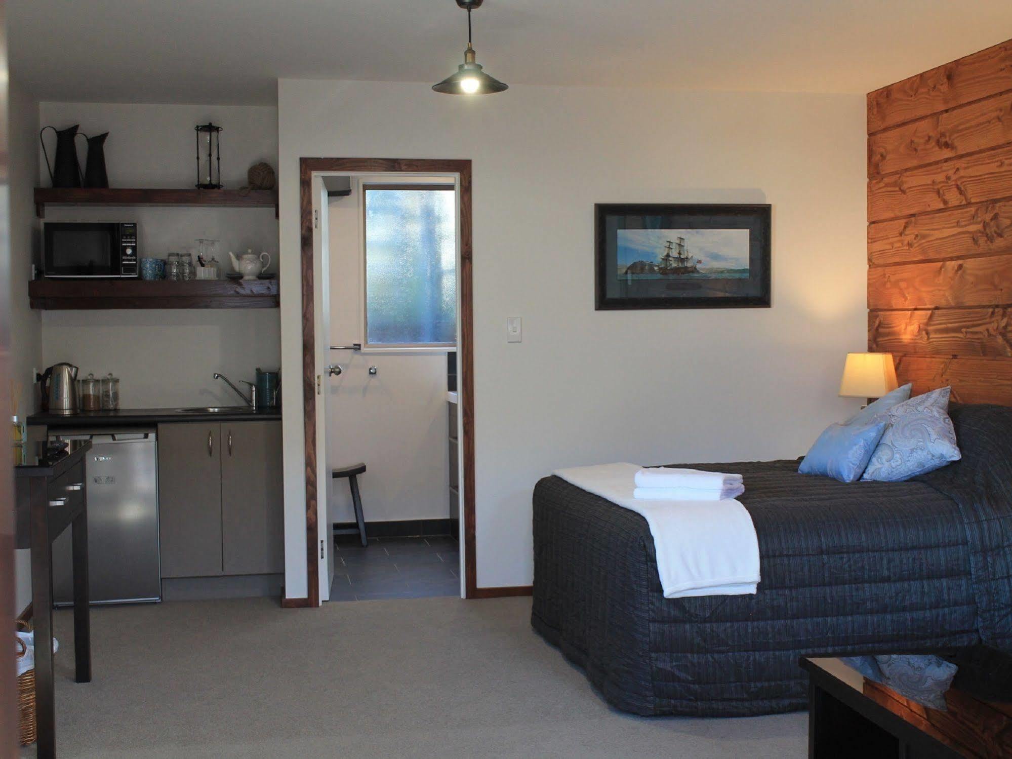 Inn The Bay Bed & Breakfast Kaikoura Buitenkant foto