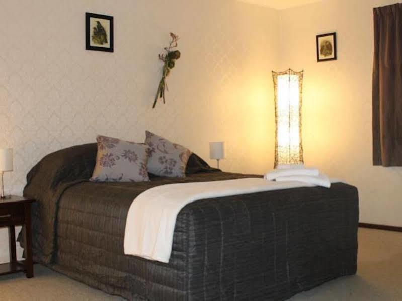 Inn The Bay Bed & Breakfast Kaikoura Buitenkant foto